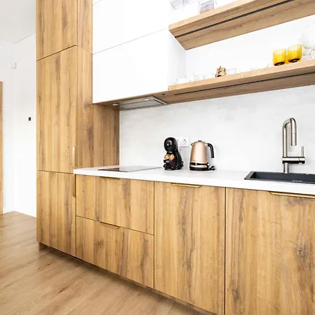 2bd Apt/w Terrace@takas I Jura, By Cohost *