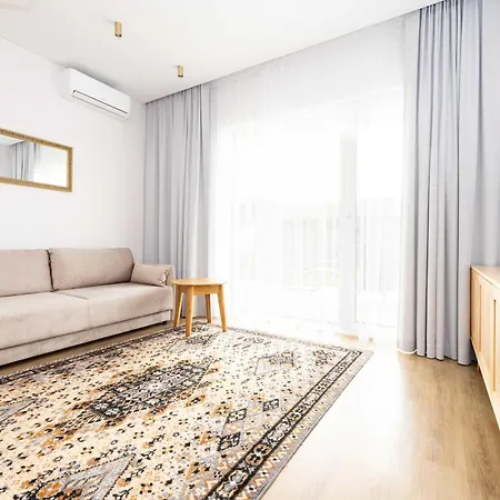 Apartment 2bd Apt/w Terrace@takas I Jura, By Cohost *