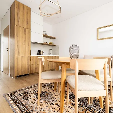 2bd Apt/w Terrace@takas I Jura, By Cohost