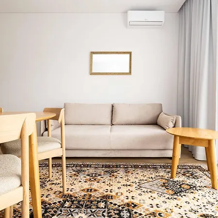2bd Apt/w Terrace@takas I Jura, By Cohost Apartment *