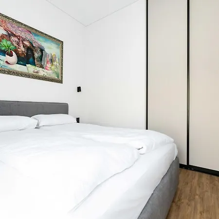 2bd Apt/w Terrace@takas I Jura, By Cohost Apartment *